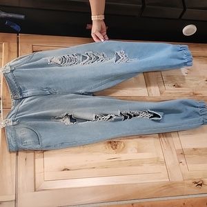 Shein Cuffed Light Wash Baggy Jeans